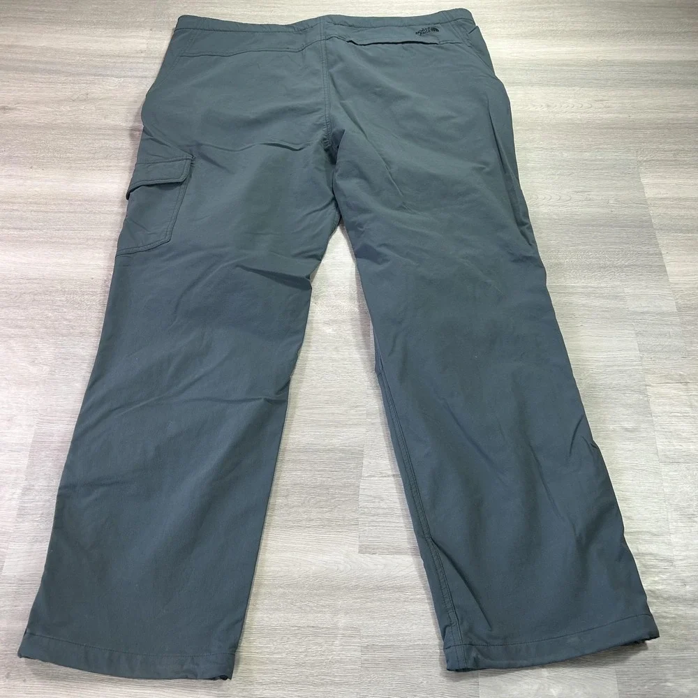 The North Face Summit Series‎ Pants Mens XL 44x32 Gray Softshell Outdoor